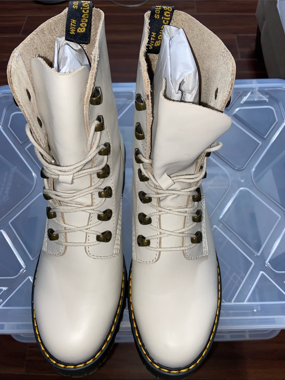 Dr. Martens Leona Bone Platform Boots – Women’s Size 9
